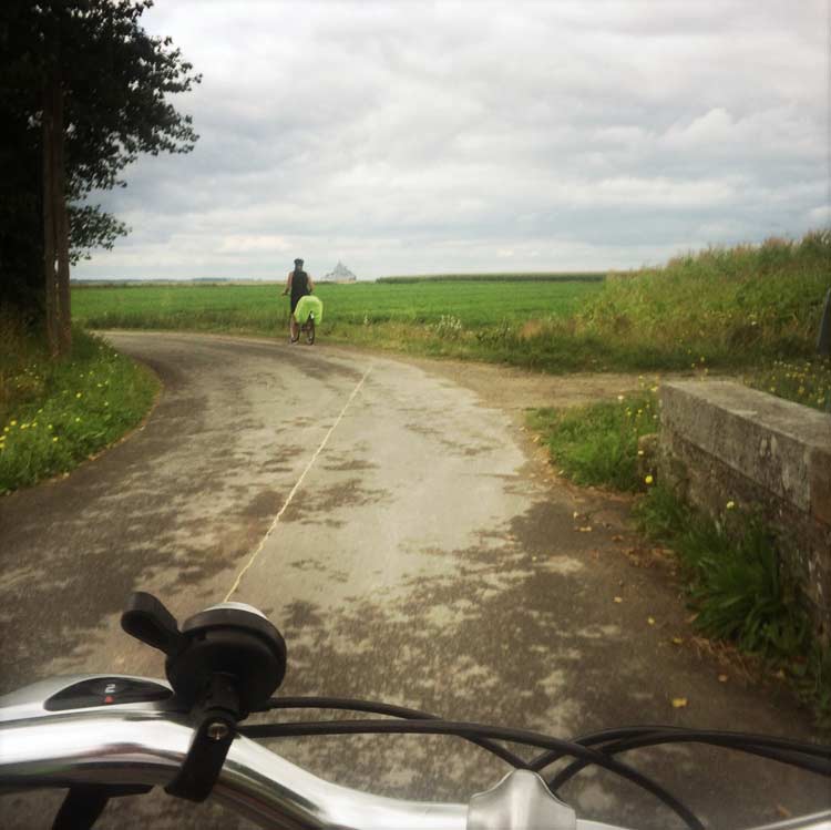 Cycling mont st michel